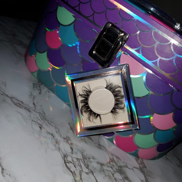 False eyelashes - Picture 11 of 11